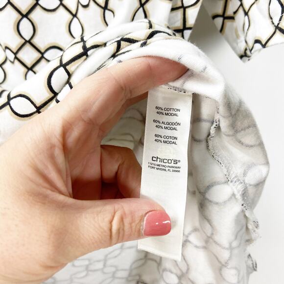 Chico's 1 Medium Womens White Chainlink Print Tee Top - Picture 5 of 7